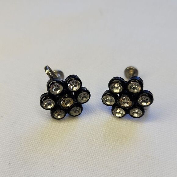 Vintage Flower Shaped Rhinestone Embellished Screw Back Earrings - Picture 5 of 9